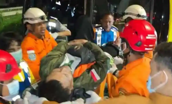 bus-semarang-membuat-16-orang-meninggal-di-semarang